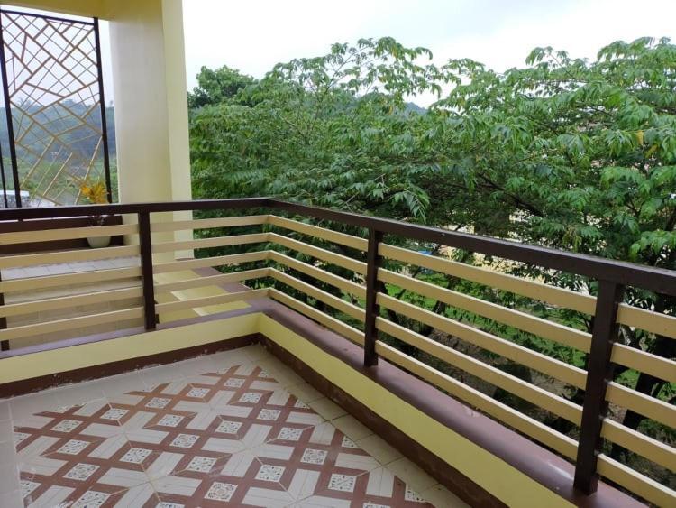 Casa De Flores Alaminos Exterior photo